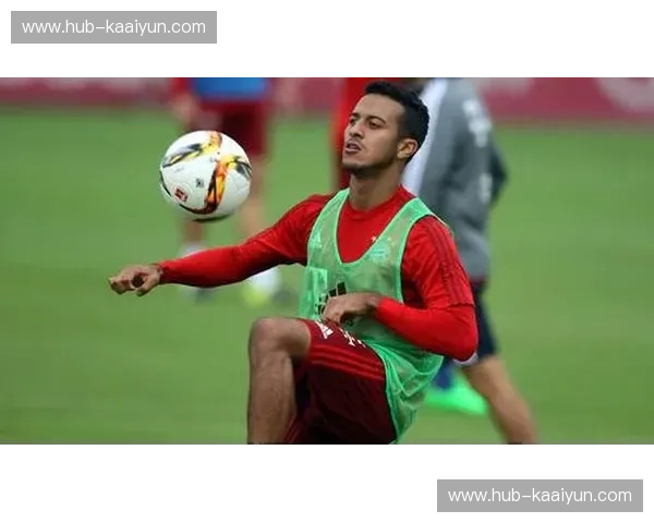 压缩空间限制蒂亚戈接球 枪手防线战术执行到位